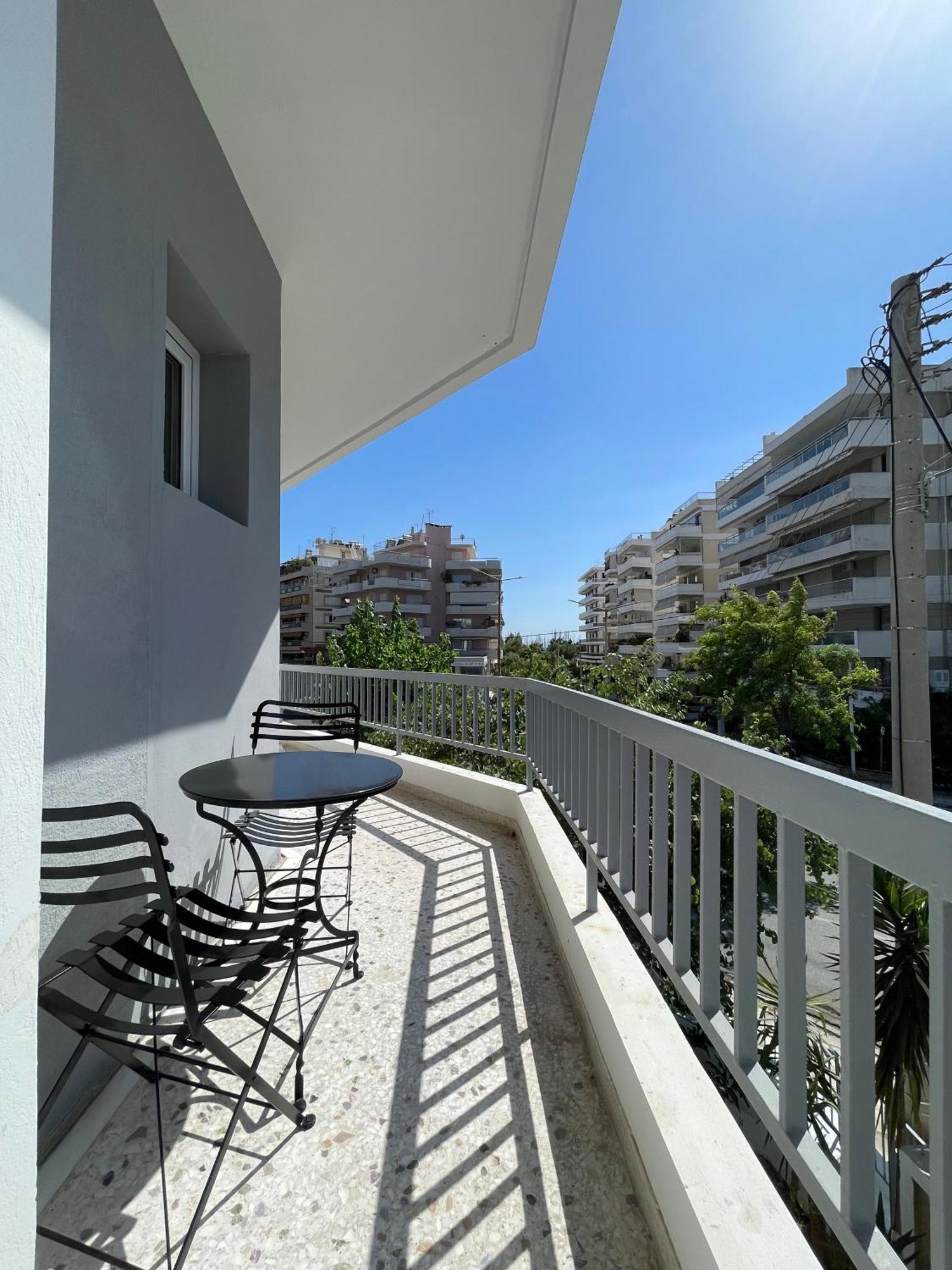Athenean Bnb Seaside Serenity Steps From The Riviera 外观 照片